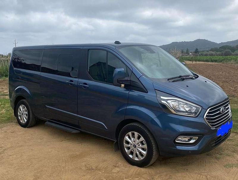 Usata Ford Tourneo Custom Titanium 185 CV (136 kW) 2022 Blu/azzurro Furgone