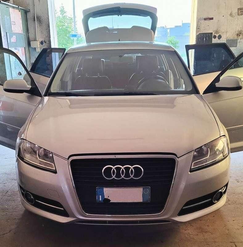 Usata Audi A3 Ambition 160 CV (117 kW) 2011 Argento Utilitaria
