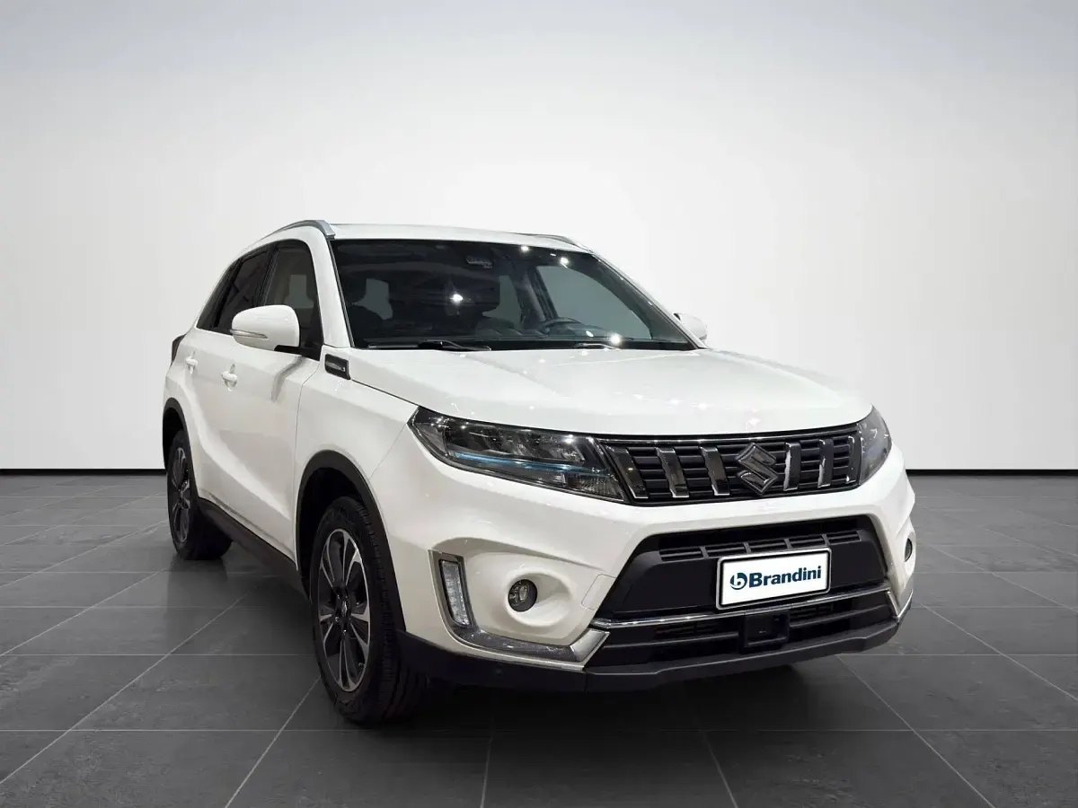 Usata Suzuki Vitara 129 CV (94 kW) 2023 Bianco SUV