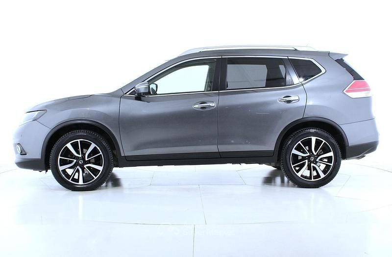 Usata Nissan X-Trail Acenta Premium 131 CV (96 kW) 2017 Grigio scuro SUV