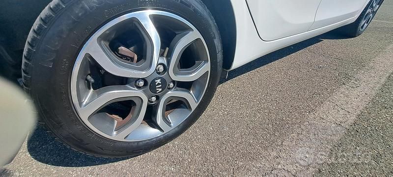 Usata Kia Picanto 67 CV (49 kW) 2019 Bianco Utilitaria
