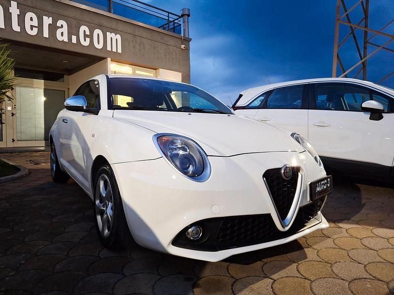 Usata Alfa Romeo MiTo Super 95 CV (69 kW) 2017 Bianco Utilitaria