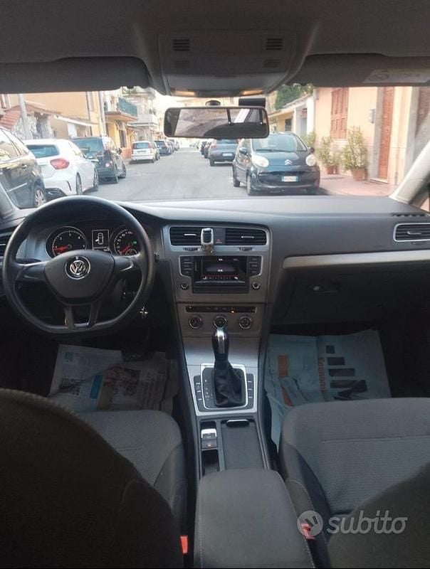 Second-hand VW Golf VII 105 CP (77 kW) 2015 Gri Berlinǎ