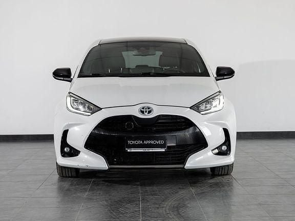 Usata Toyota Yaris Hybrid Lounge 115 CV (84 kW) 2021 Bianco Berlina
