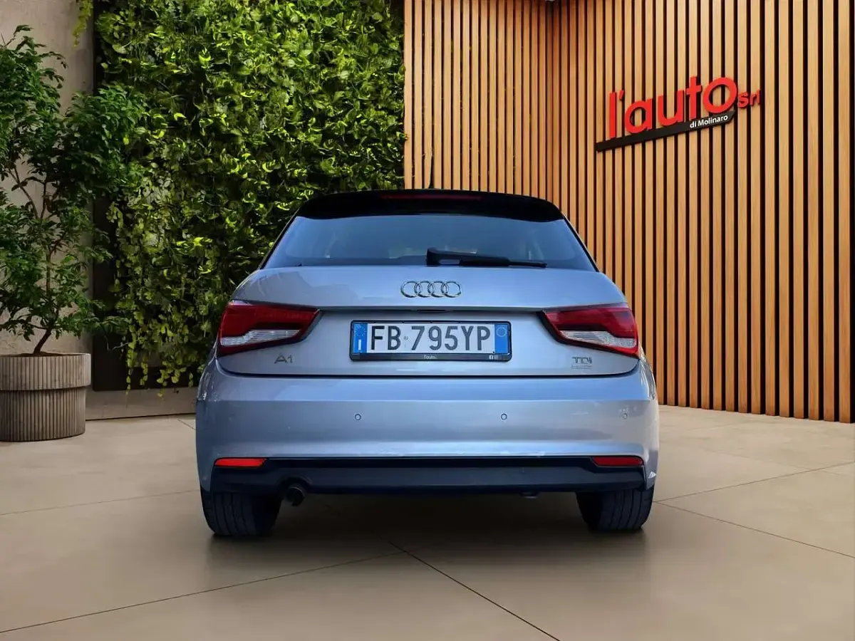 Usata Audi A1 Sportback Sport 90 CV (66 kW) 2016 Argento Utilitaria