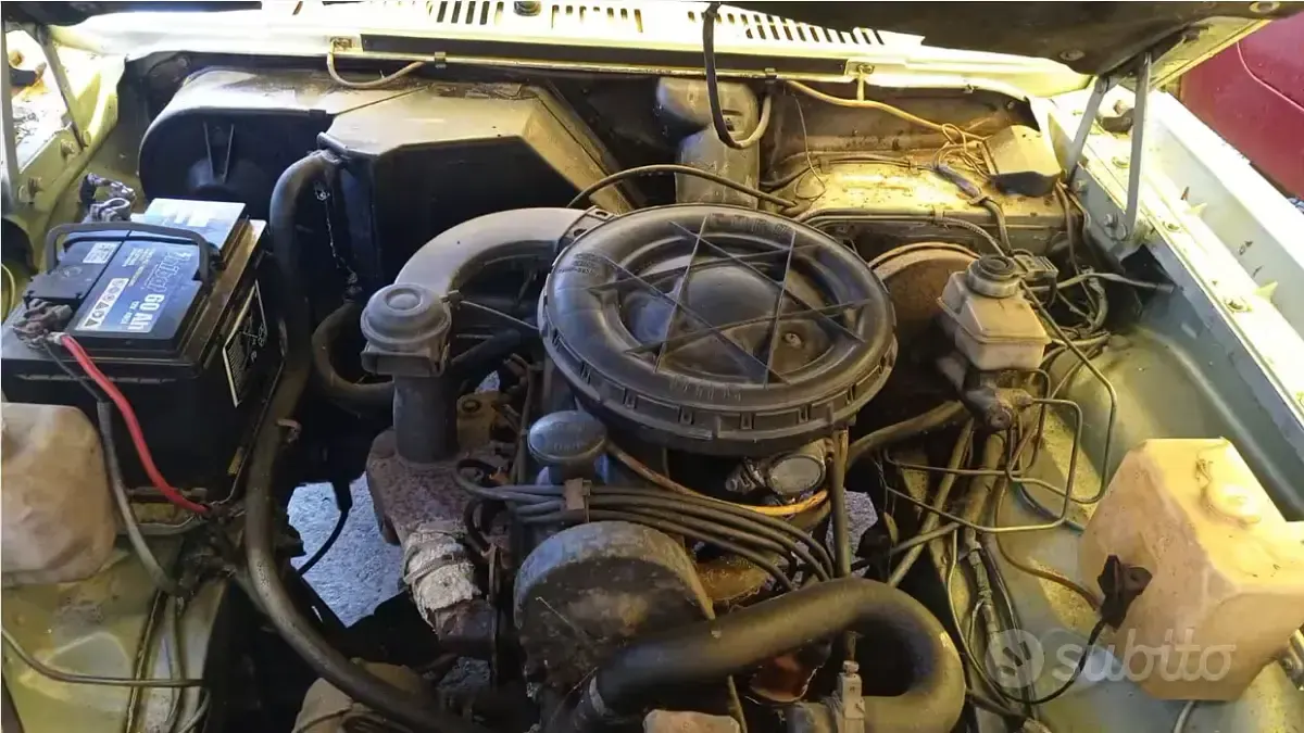 Usata Ford Taunus 73 CV (53 kW) 1982 Verde Berlina