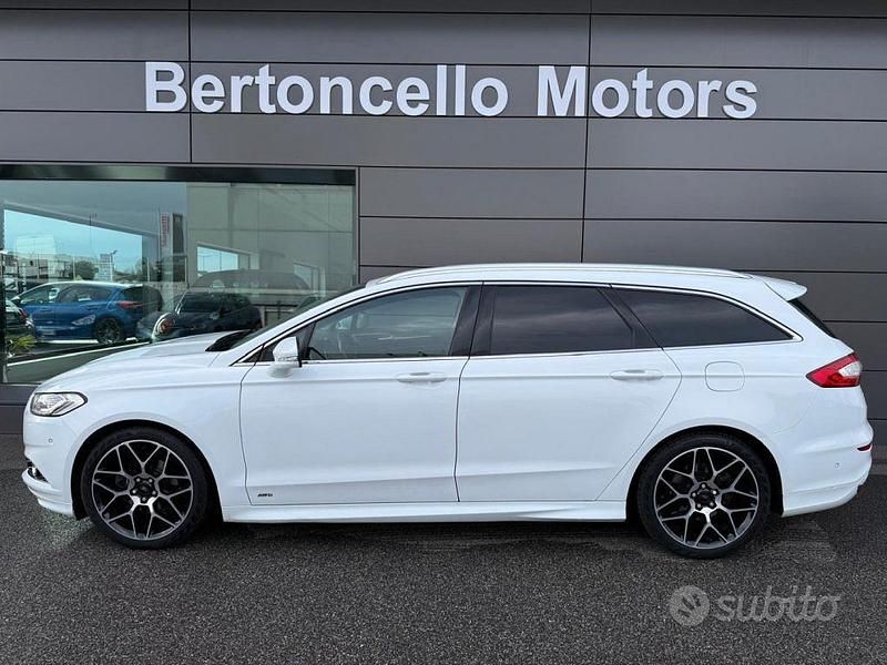 Usata Ford Mondeo ST-Line 180 CV (132 kW) 2017 Bianco Station wagon