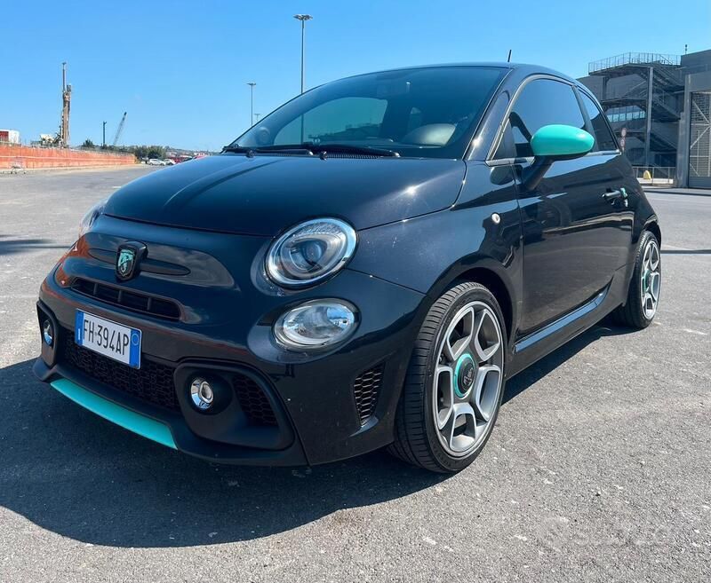 Nero Usata 2017 Abarth 595 Due volumi | 15.200 € (Ottimo prezzo) - Immagine 1/4