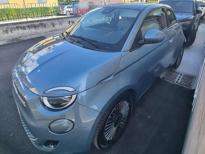 Blu/azzurro Usata 2021 Fiat 500e Icon Cabrio | 17.000 € (Buon prezzo) - Immagine 1/4