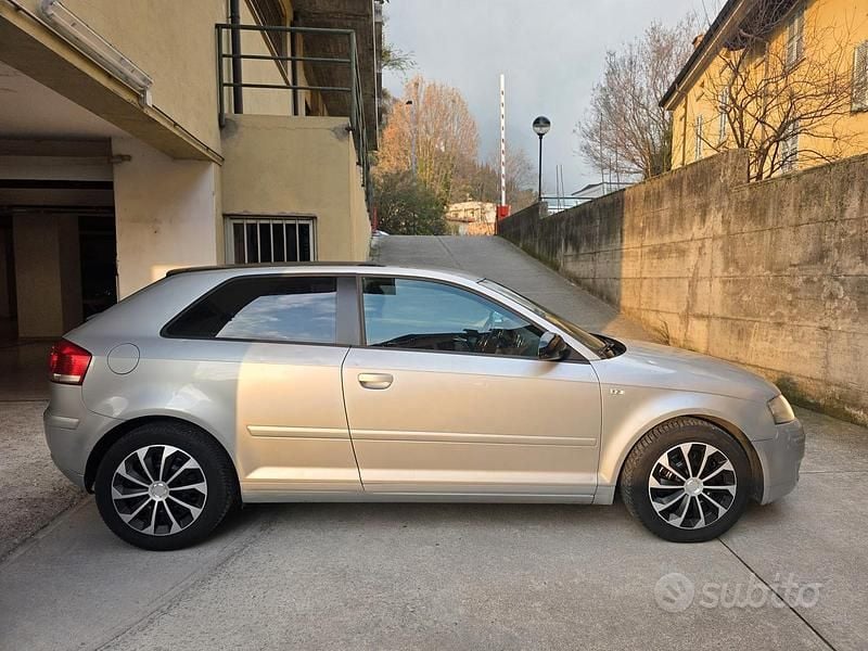 Usata Audi A3 140 CV (102 kW) 2004 Grigio Utilitaria