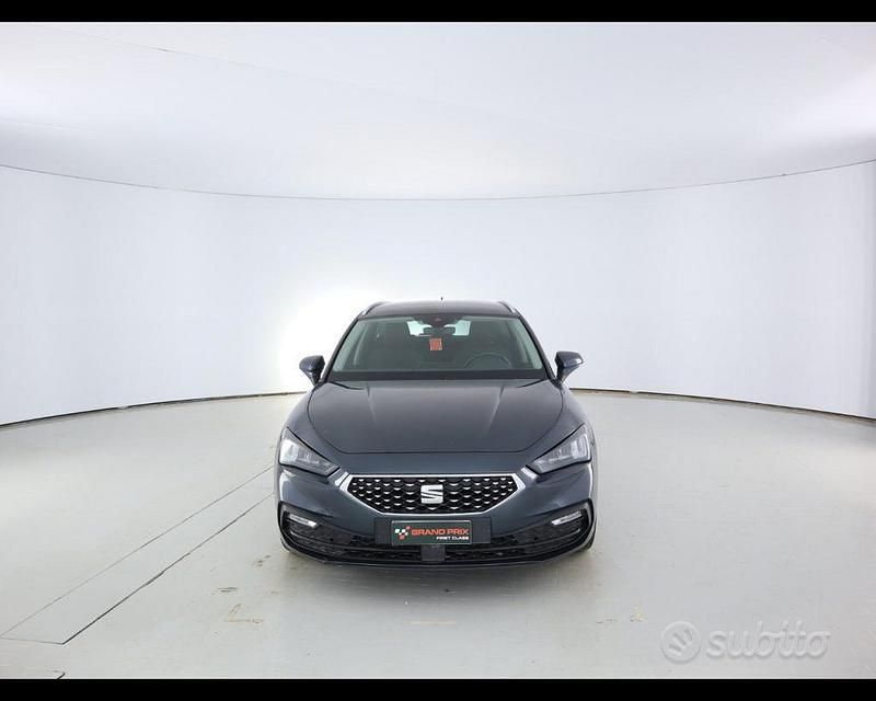 Grigio scuro Usata 2021 Seat Leon XCELLENCE Station wagon | 14.900 € (Buon prezzo) - Immagine 1/4