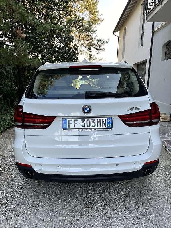 Usata BMW X5 Efficient Dynamics 231 CV (169 kW) 2016 Bianco SUV