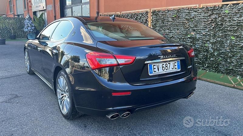 Usata Maserati Ghibli 250 CV (183 kW) 2015 Nero Berlina