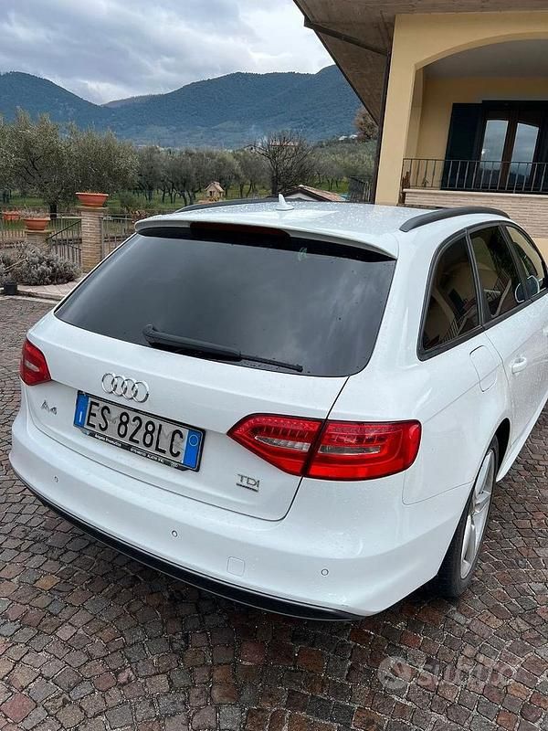Usata Audi A4 Business Plus 177 CV (130 kW) 2013 Bianco Station wagon
