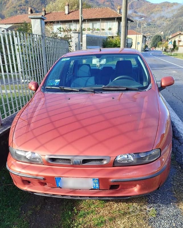 Usata 1999 Fiat Marea Tre volumi | 2000 € - Immagine 1/4