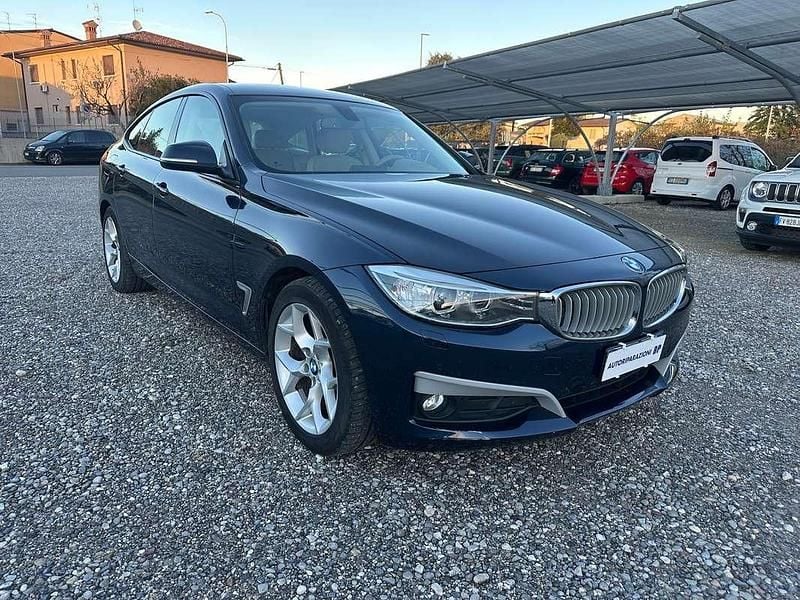 Usata BMW 318 Gran Turismo 143 CV (105 kW) 2013 Blu/azzurro Berlina