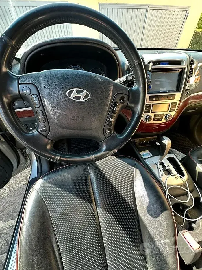 Usata Hyundai Santa Fe 155 CV (114 kW) 2007 Grigio SUV