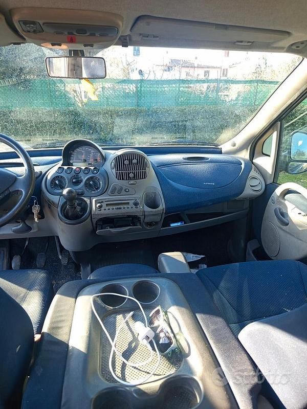 Usata Fiat Multipla 103 CV (75 kW) 2004 Nero Monovolume