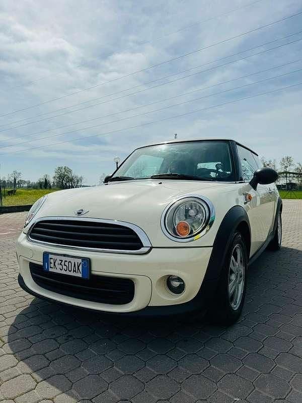 Usata Mini Cooper 75 CV (55 kW) 2012 Utilitaria