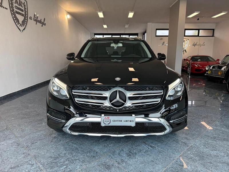 Usata Mercedes GLC250 AMG 204 CV (150 kW) 2016 Viola SUV