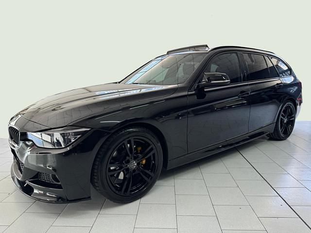 Nero Usata 2019 BMW 320 M Sport Station wagon | 18.800 € (Buon prezzo) - Immagine 1/4