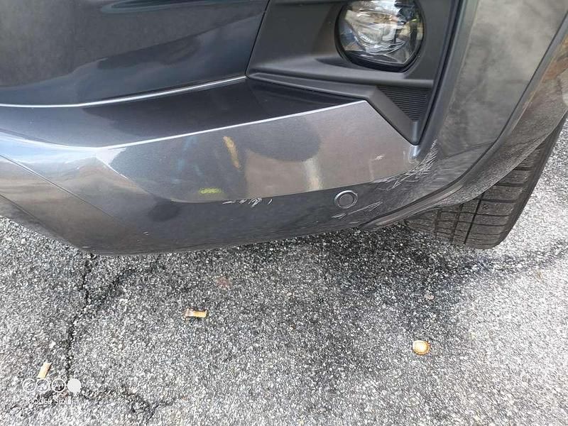 Usata Isuzu D-Max 163 CV (119 kW) 2021 Grigio Pick-up