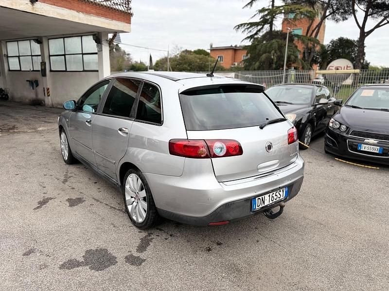 Usata Fiat Croma 200 CV (147 kW) 2008 Argento Station wagon
