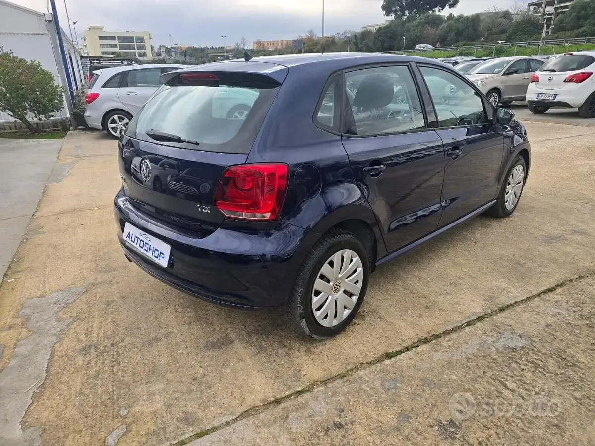 Usata VW Polo Comfortline 90 CV (66 kW) 2011 Blu Berlina