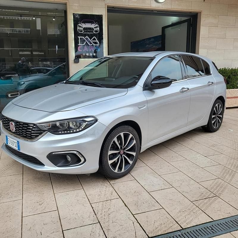 Usata Fiat Tipo Lounge 95 CV (69 kW) 2019 Grigio Berlina