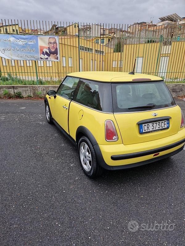 Usata Mini One D 2004 Giallo Utilitaria