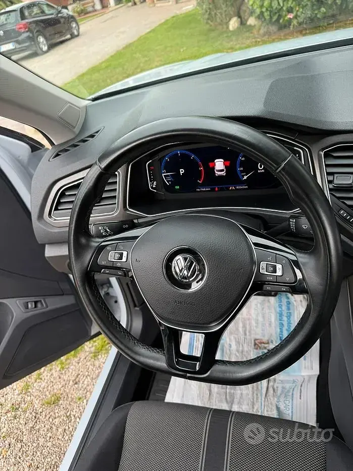 Begagnad VW T-Roc 150 HK (110 kW) 2019 SUV
