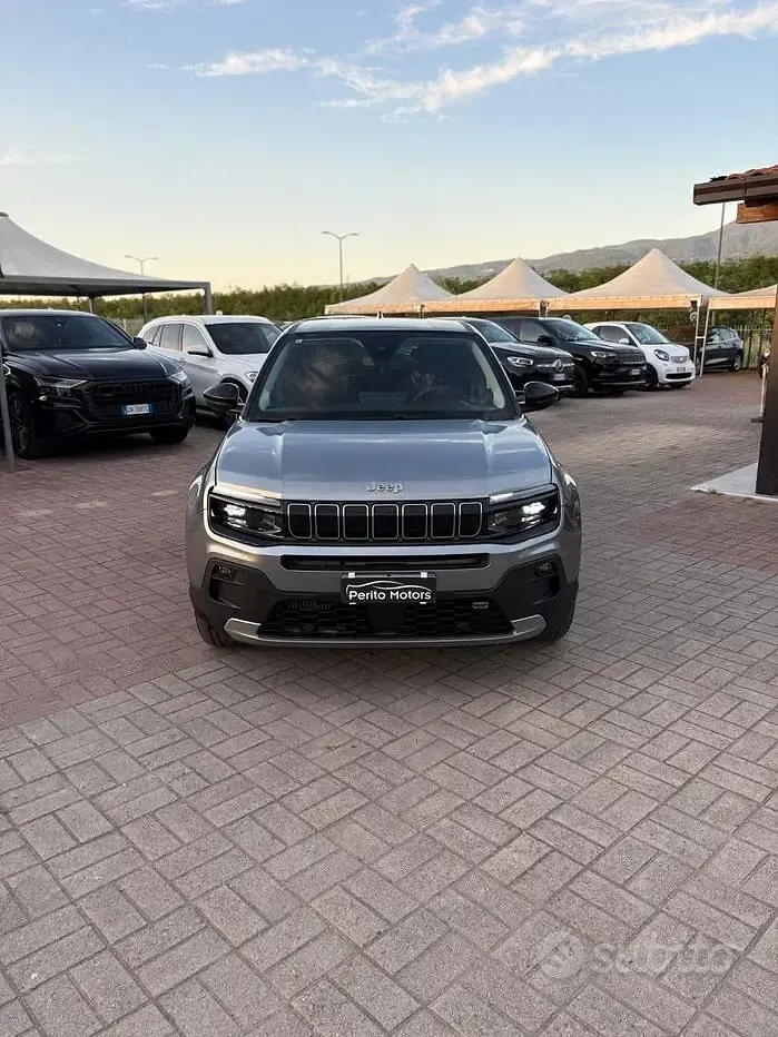 Usata Jeep Avenger Summit 101 CV (74 kW) 2023 Grigio SUV