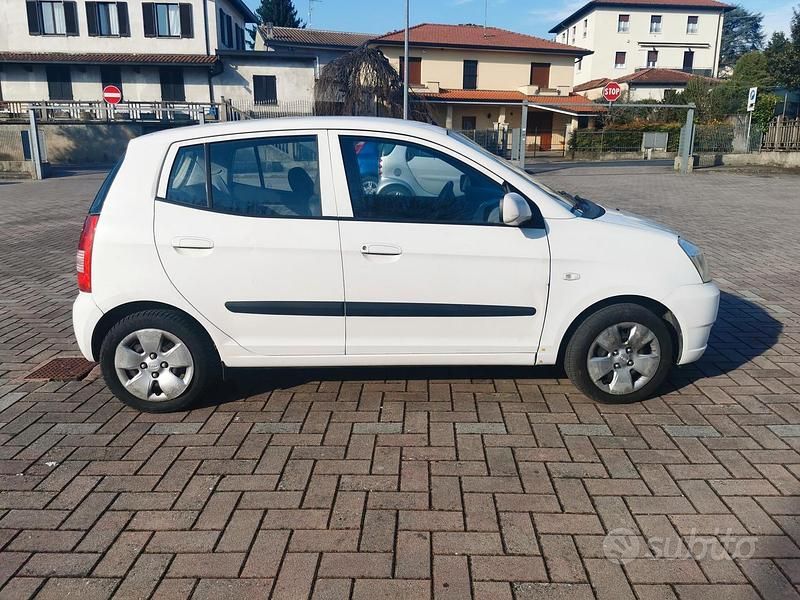 Usata Kia Picanto 60 CV (44 kW) 2007 Utilitaria