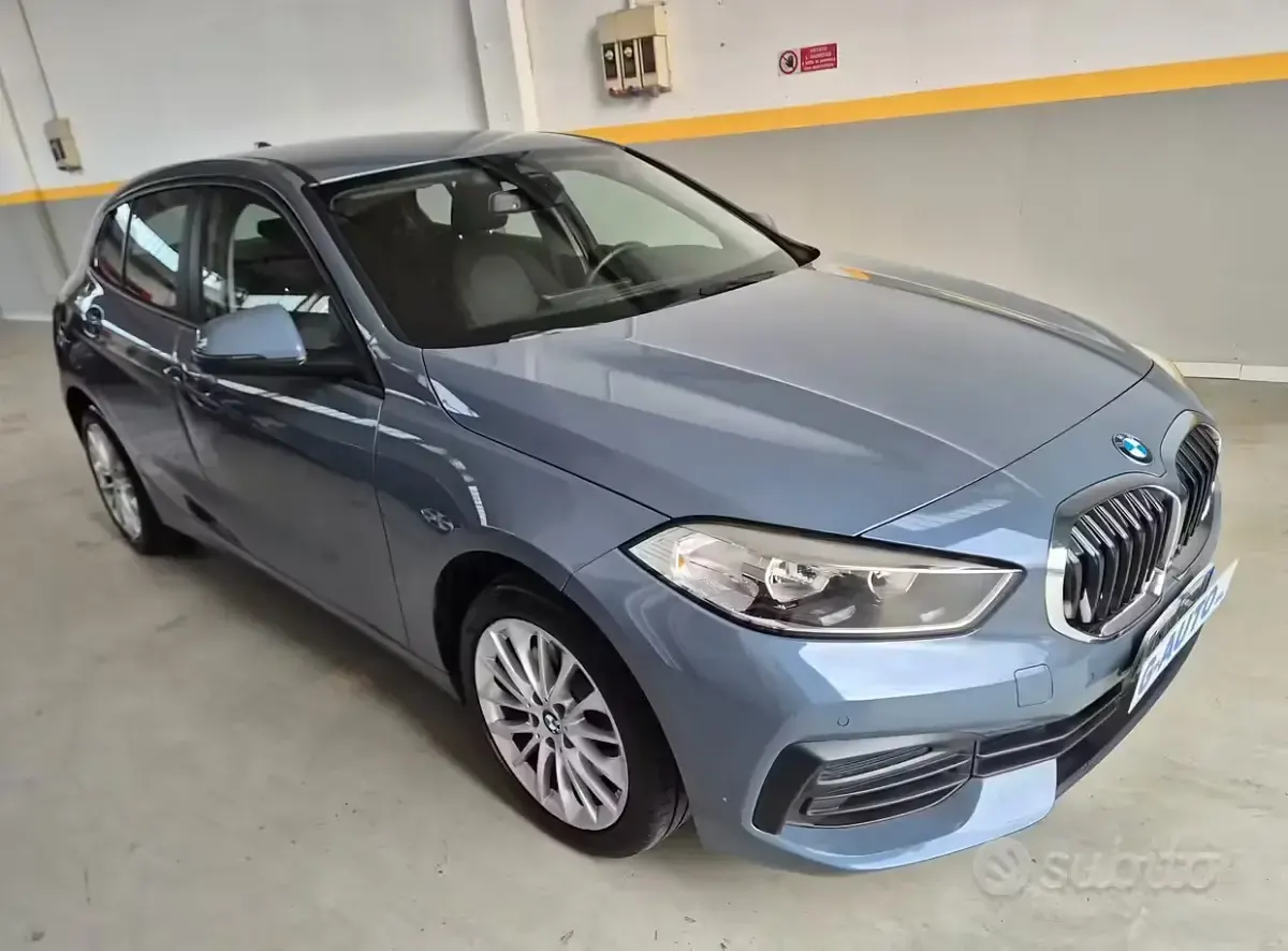 Usado BMW 116 Advantage 116 HP (85 kW) 2023 Azul Citadino