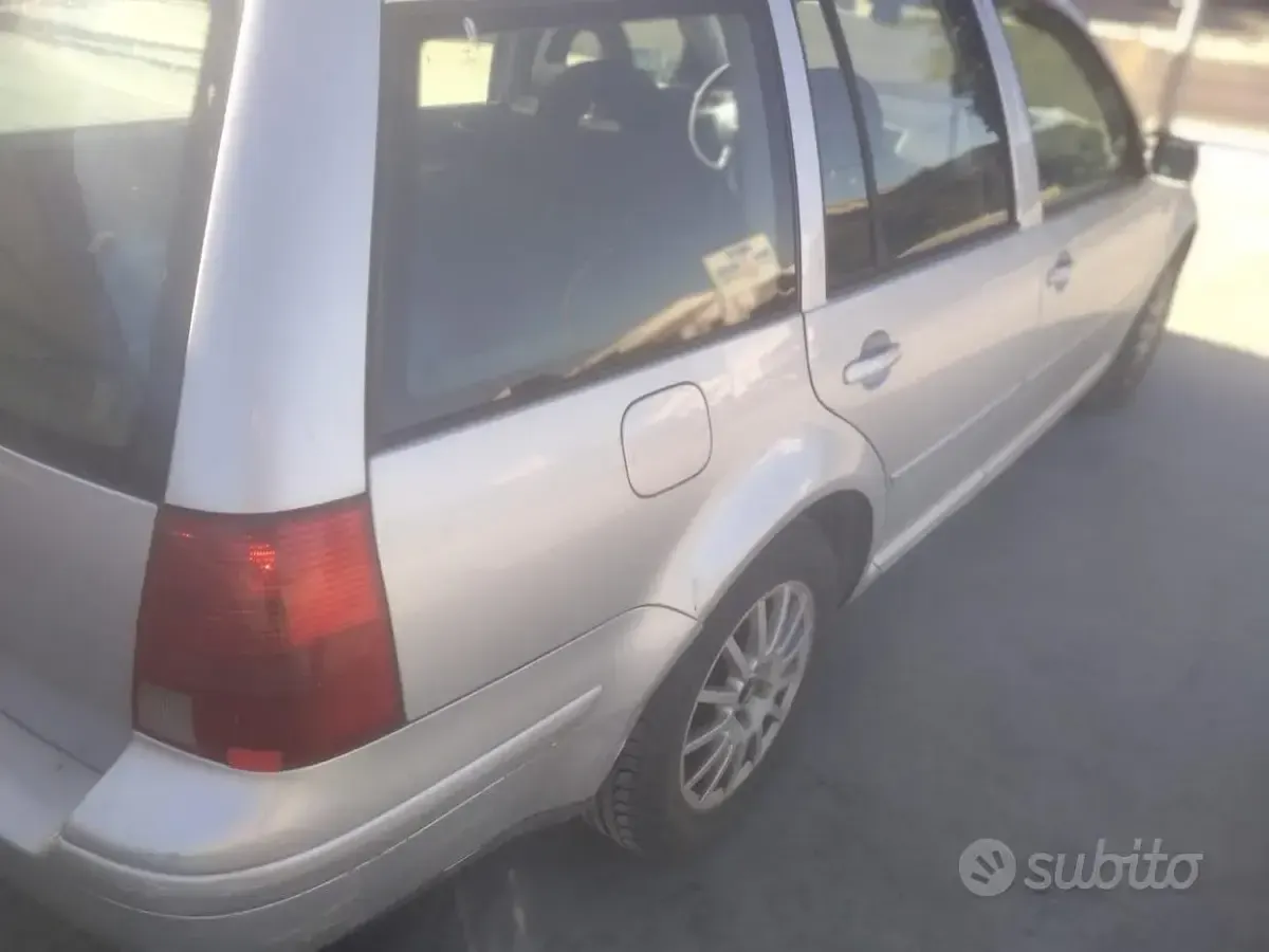 Usata VW Bora 105 CV (77 kW) 2000 Grigio Station wagon