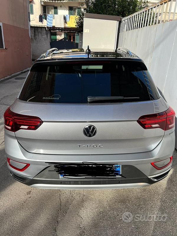Usata VW T-Roc Style 115 CV (84 kW) 2023 Grigio SUV
