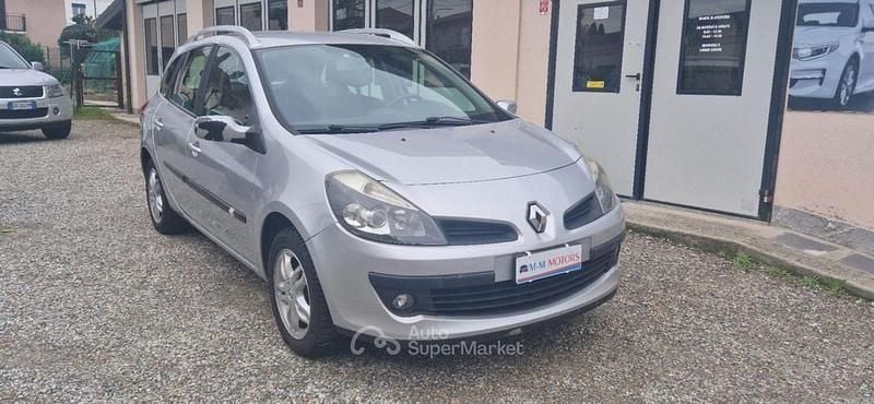 Usata Renault Clio II LE 75 CV (55 kW) 2008 Grigio Berlina