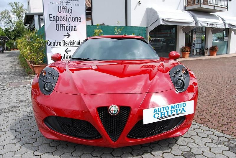 Usata Alfa Romeo 4C 241 CV (177 kW) 2015 Rosso Coupé