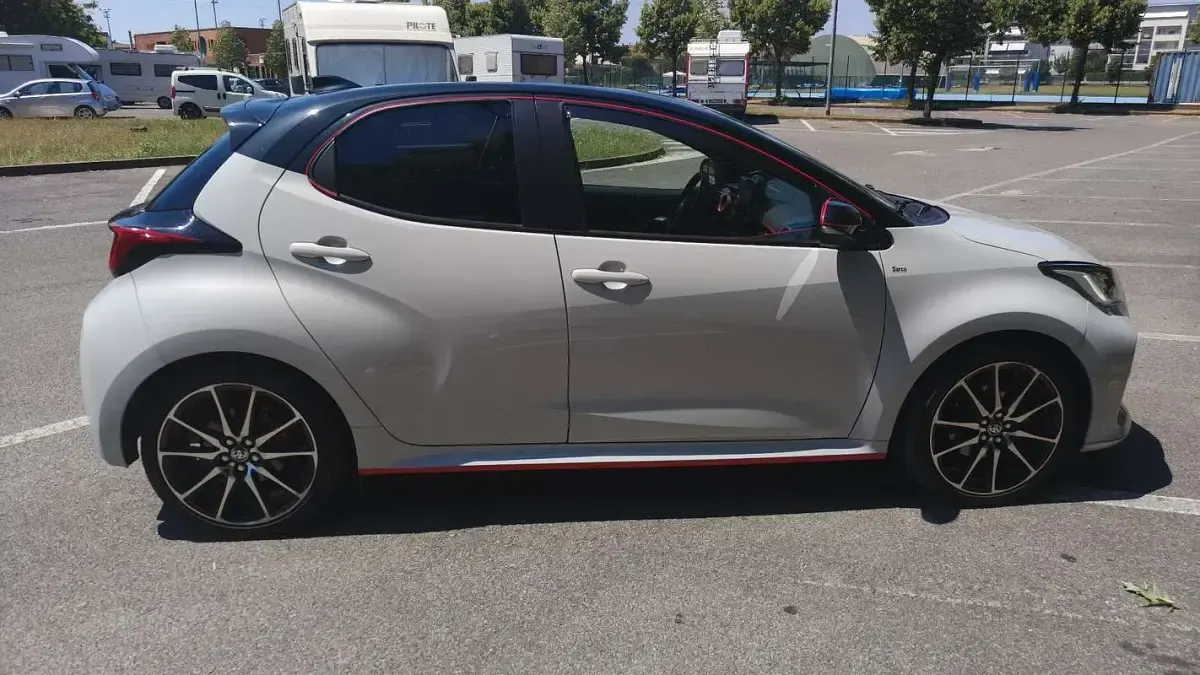 Usata Toyota Yaris Hybrid Sport 116 CV (85 kW) 2023 Berlina