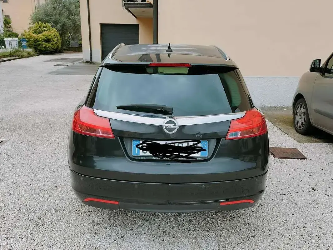 Usata Opel Insignia 140 CV (102 kW) 2012 Station wagon