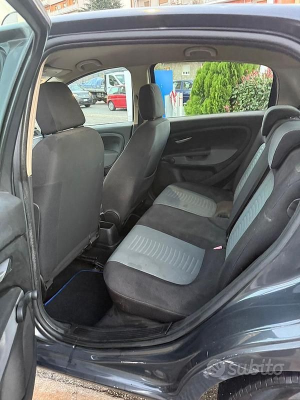 Usata Fiat Punto 65 CV (47 kW) 2008 Grigio Utilitaria