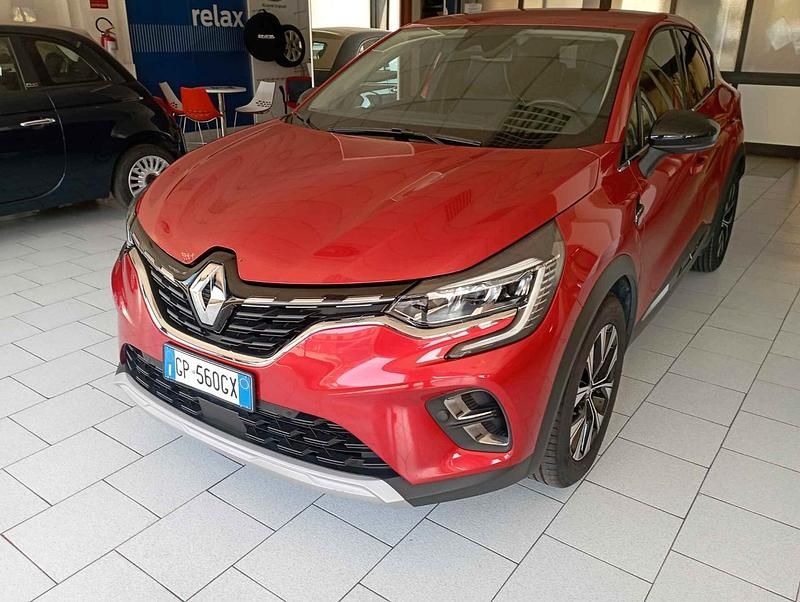 Usata Renault Captur Techno 94 CV (69 kW) 2023 Rosso SUV