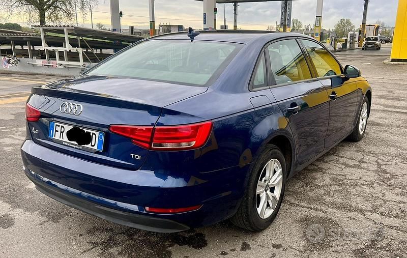 Usata Audi A4 150 CV (110 kW) 2018 Blu Berlina