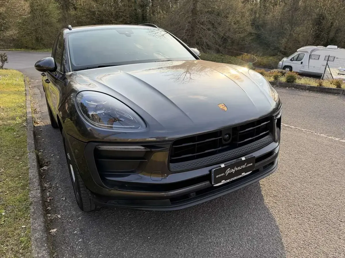 Usata Porsche Macan 265 CV (194 kW) 2022 Grigio SUV