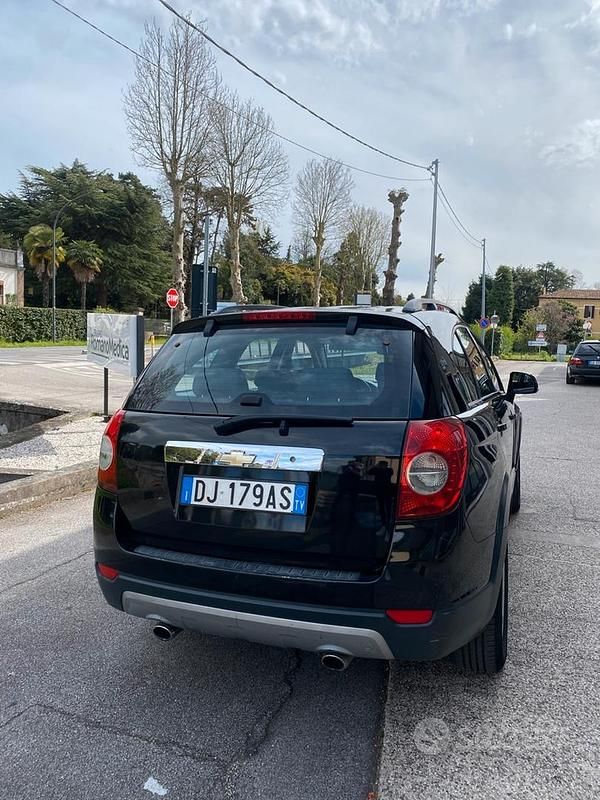 Usata Chevrolet Captiva 150 CV (110 kW) 2008 Nero SUV