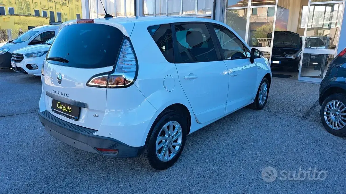 Usata Renault Scénic XMOD 110 CV (80 kW) 2015 Bianco Monovolume
