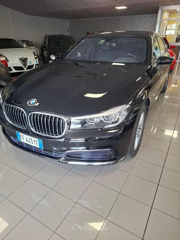 Usata BMW 730 265 CV (194 kW) 2016 Nero Berlina