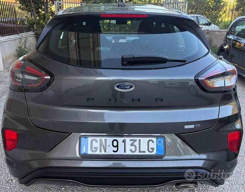 Second-hand Ford Puma ST-Line 125 CP (91 kW) 2023 Gri SUV
