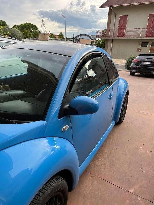 Usata VW New Beetle 90 CV (66 kW) 2000 Blu/azzurro Utilitaria