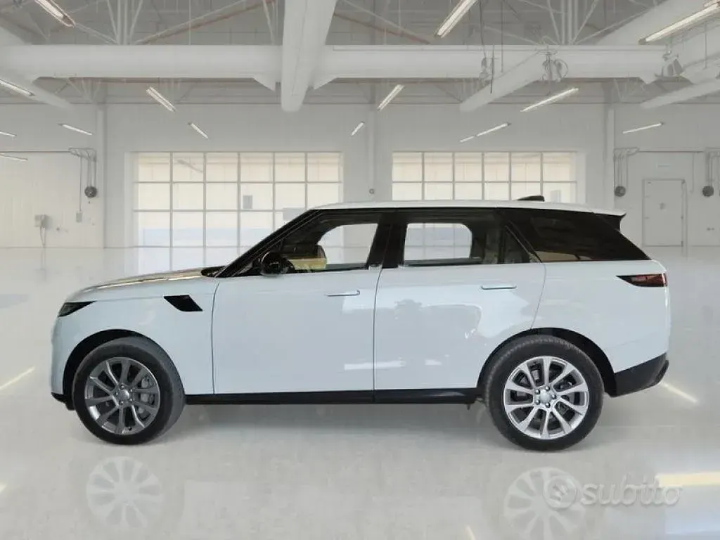 Usata Land Rover Range Rover Sport SE Dynamic 249 CV (183 kW) 2023 Bianco SUV